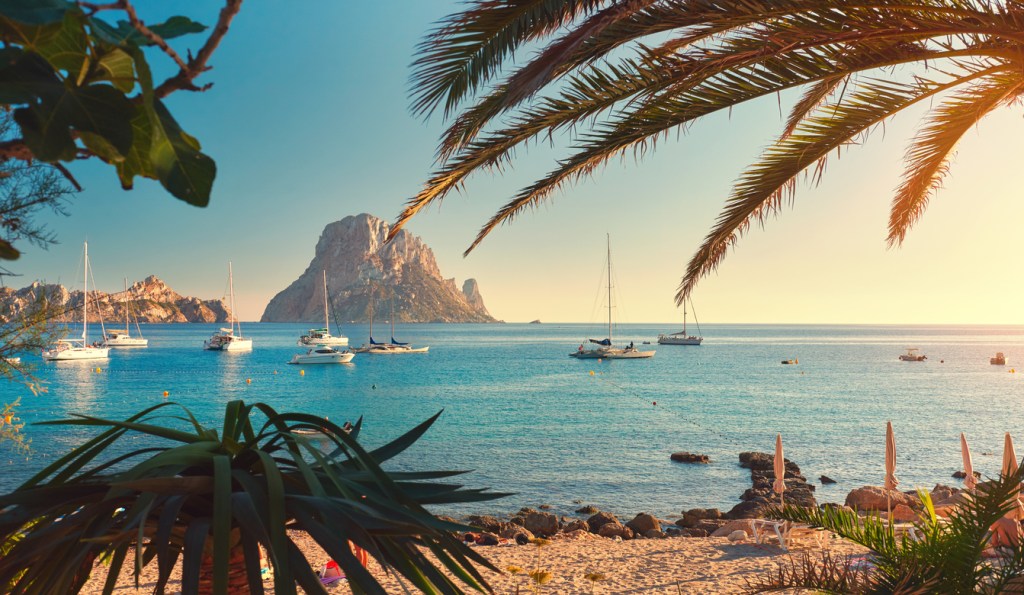 Cala d'Hort beach has a fantastic view of the mysterious island of Es Vedra. Ibiza Island, Balearic Islands. Spain