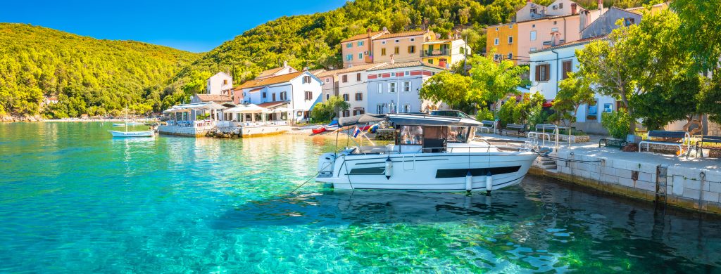 Beautiful-Cres-Island